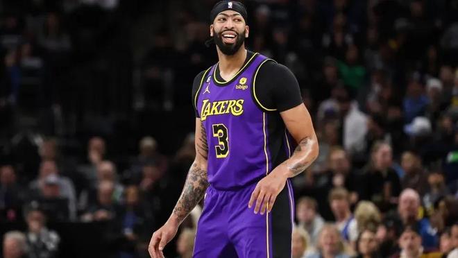 在比赛期间 在比赛期间