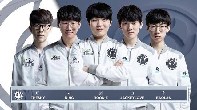 寄托了他在 寄托了他在