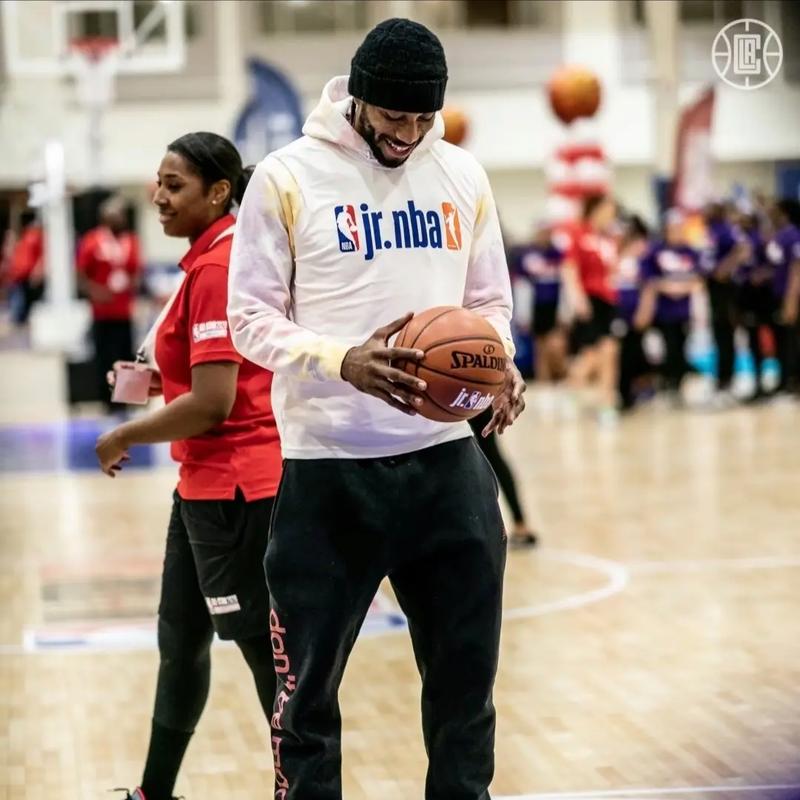 蓝军边后卫 蓝军边后卫